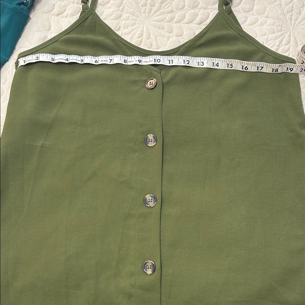 Olive Green Button-Down Camisole Top - Picture 4 of 5